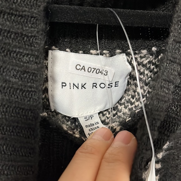 Pink Rose beige and black patterned long sweater dress - Picture 2 of 3